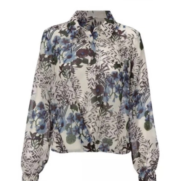 Cabi Victoria Blouse Floral Hi-Low Sheer Whimsy Cottage Coastal Sz S New - Picture 2 of 8
